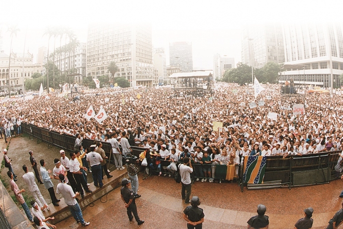 Imagem de capa - O dia em que o Vale do Anhangabáu se transformou no “Vale das Bênçãos de Deus”