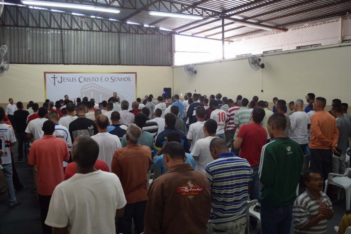 Site oficial do Governo paulista destaca inauguração de igreja dentro de presídio