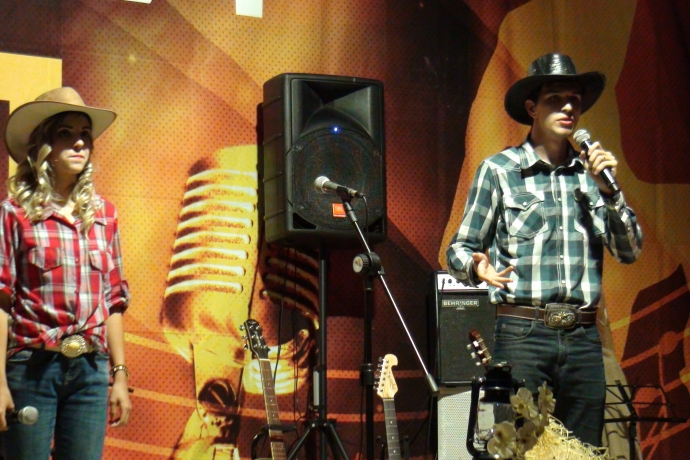 FJU revela talentos da música sertaneja