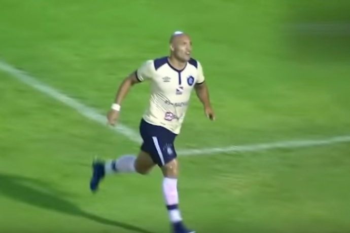 Jogador de futebol só ouvia palavras negativas