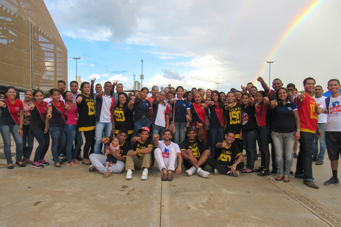 Força Jovem realiza FlashMob em frente à Arena Pantanal, em Cuiabá
