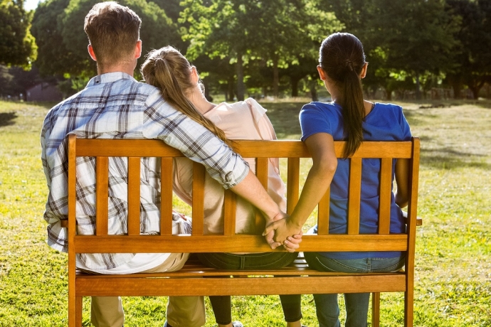 Imagem de capa - "Meu namorado confessou que está sentindo desejo por outras mulheres"