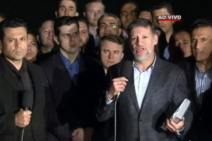 Participe da oração em preparação para a subida ao Monte Sinai