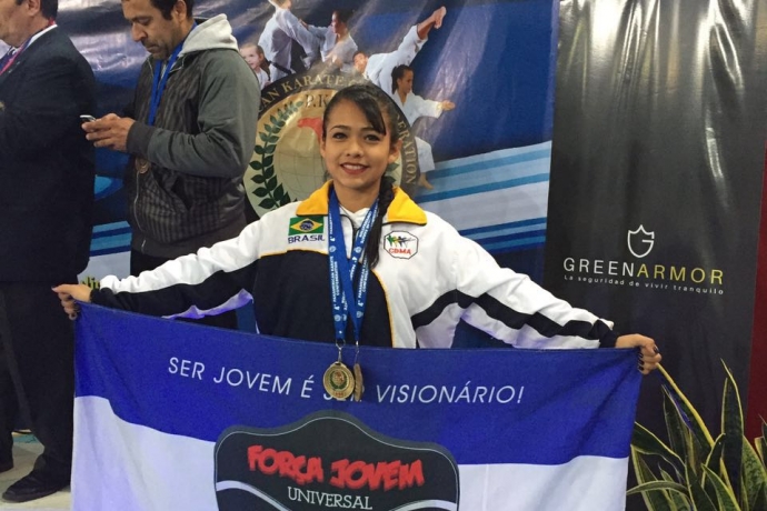 Integrante do Força Jovem Pará é campeã panamericana de Karate em Buenos Aires
