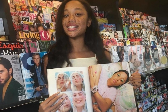 Garota alvo de piadas na internet assina contrato como modelo