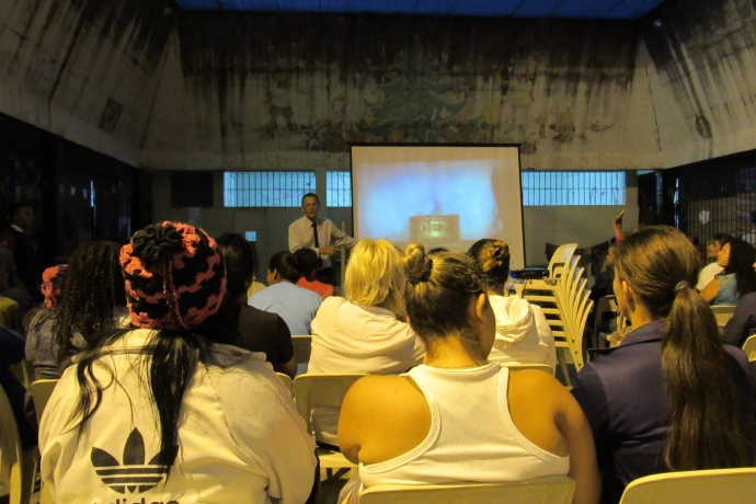 A saga de Moisés é exibida nos presídios de São Paulo