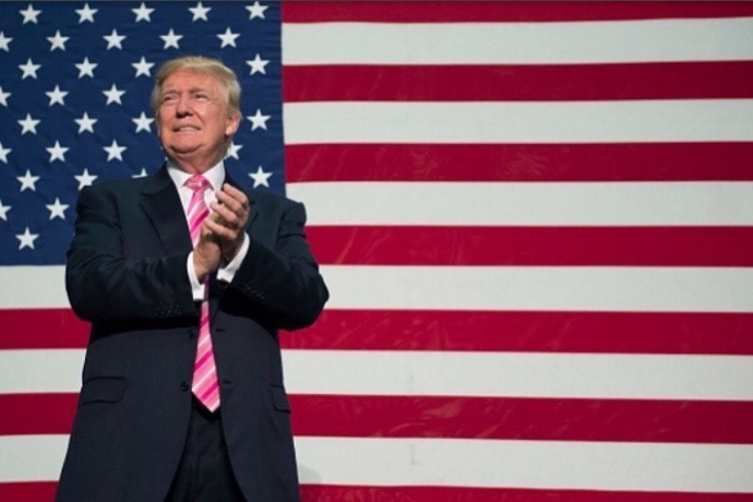 Donald Trump quer que pastores voltem a ter liberdade de expressão