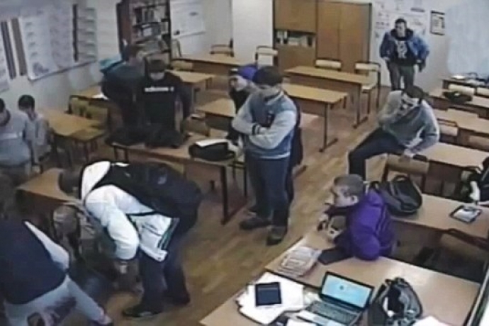 Flores e ensinamentos ou morte e intolerância