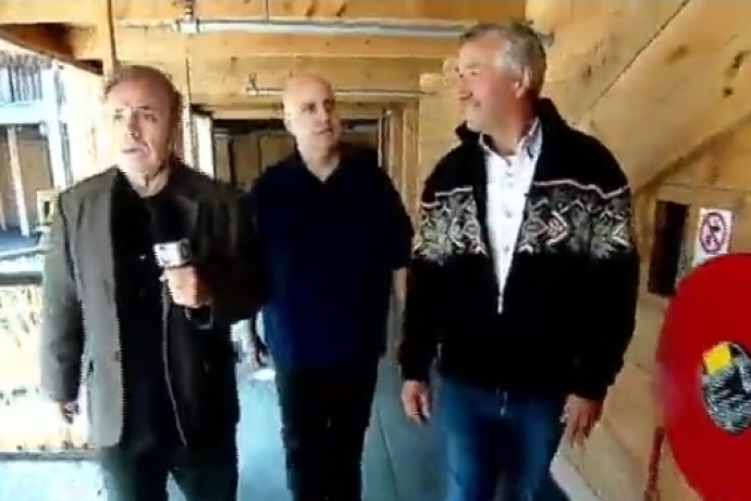 Imagem de capa - Réplica da Arca de Noé em tamanho real impressiona Gugu