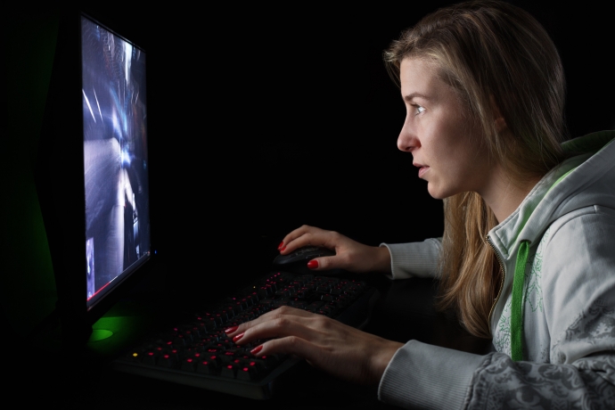 Imagem de capa - O perigo dos desafios lançados na internet