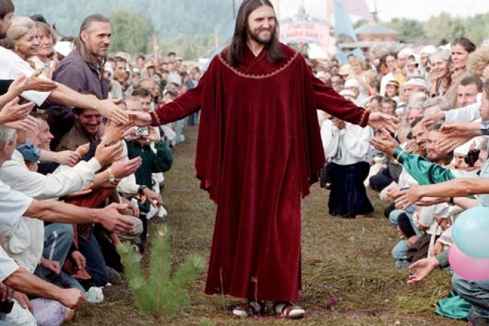 Ex-policial afirma que é a reencarnação de Cristo