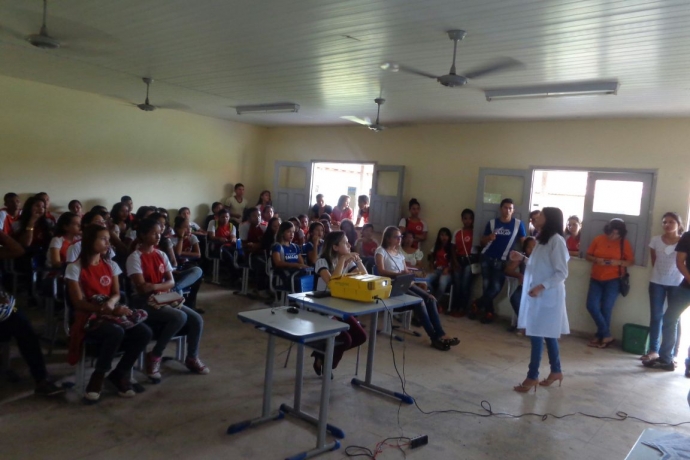 FJU Pará realiza feira vocacional