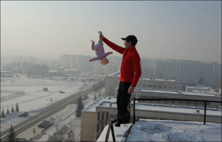 Pai arrisca vida da filha por likes nas redes sociais