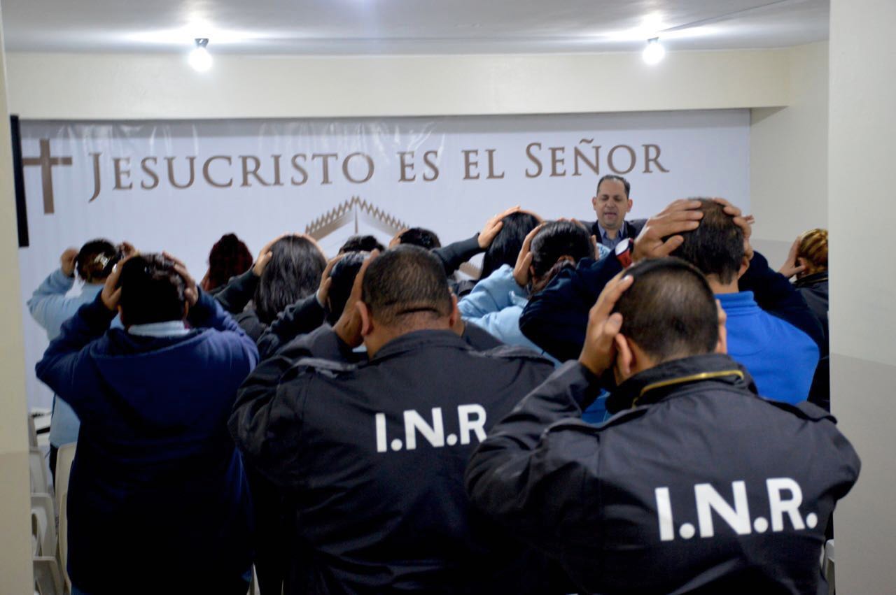 Uruguai: Quando policiais e presidiárias buscam algo em comum