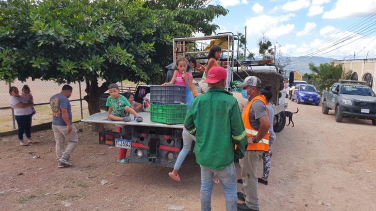 Los antisociales les dieron plazo a las familias hasta las 2:00 de la tarde de este martes para salir de sus casas, de lo contrario serían ejecutados