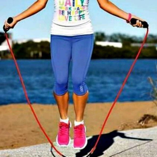 Jump Rope 2.0 Exercise Howto Workout Trainer by Skimble