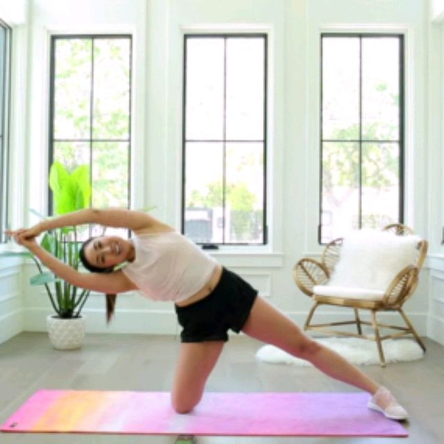 Candle Dipper Right Exercise Howto Workout Trainer by Skimble