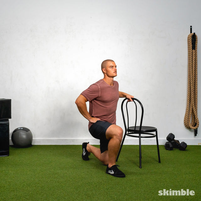 Right Assisted Lunges Exercise Howto Workout Trainer by Skimble