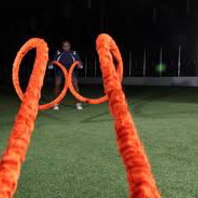 Battle Rope Circle Wave Exercise Howto Workout Trainer by Skimble