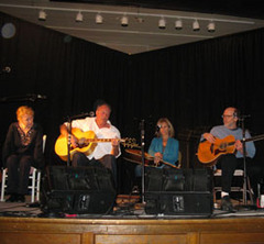 Musicians_at_stone_soup_medium