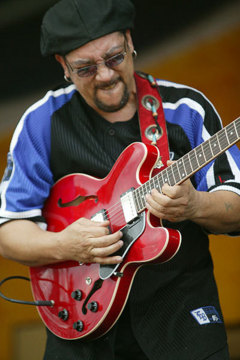 Caption: Leo Nocentelli, Credit: www.nocentelli.com/