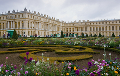 Caption: Versailles