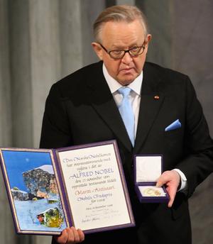Caption: Martti Ahtisaari