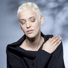Caption: Mariza, Credit: Isabel Pinto
