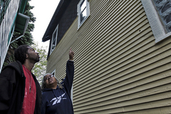 Caption: Gloria Lowe instructs her apprentice, Travis Rushon., Credit: Amanda Le Claire