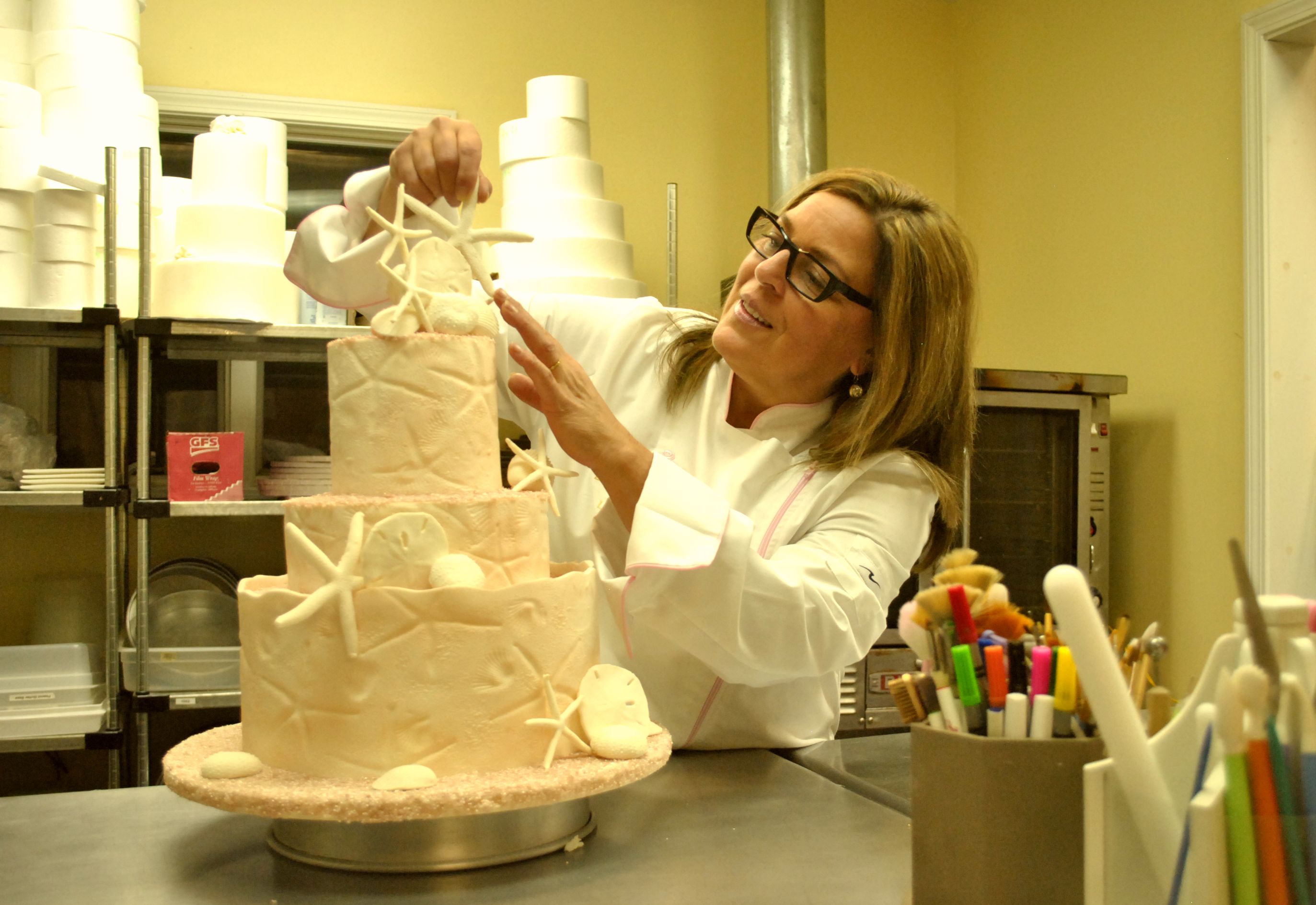 Custom Cake Makers Tabitomo