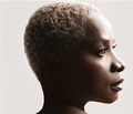 Angelique_kidjo_1_small