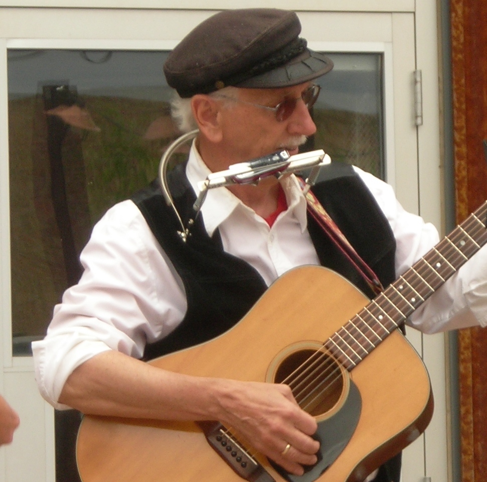 Caption: Bill King in Folk Mode