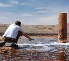 Crystal_geyser_medium
