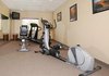 Exercise_room_with_cardio_equipment