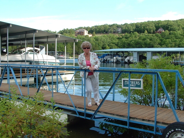 Carolyn Crane-Carol Jones Realtors - Reeds Spring, MO