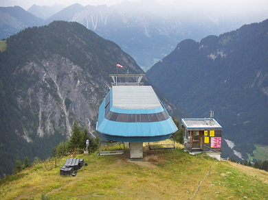 Gondola-station-home