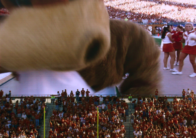 Mascot-at-ut-vs-nebraska