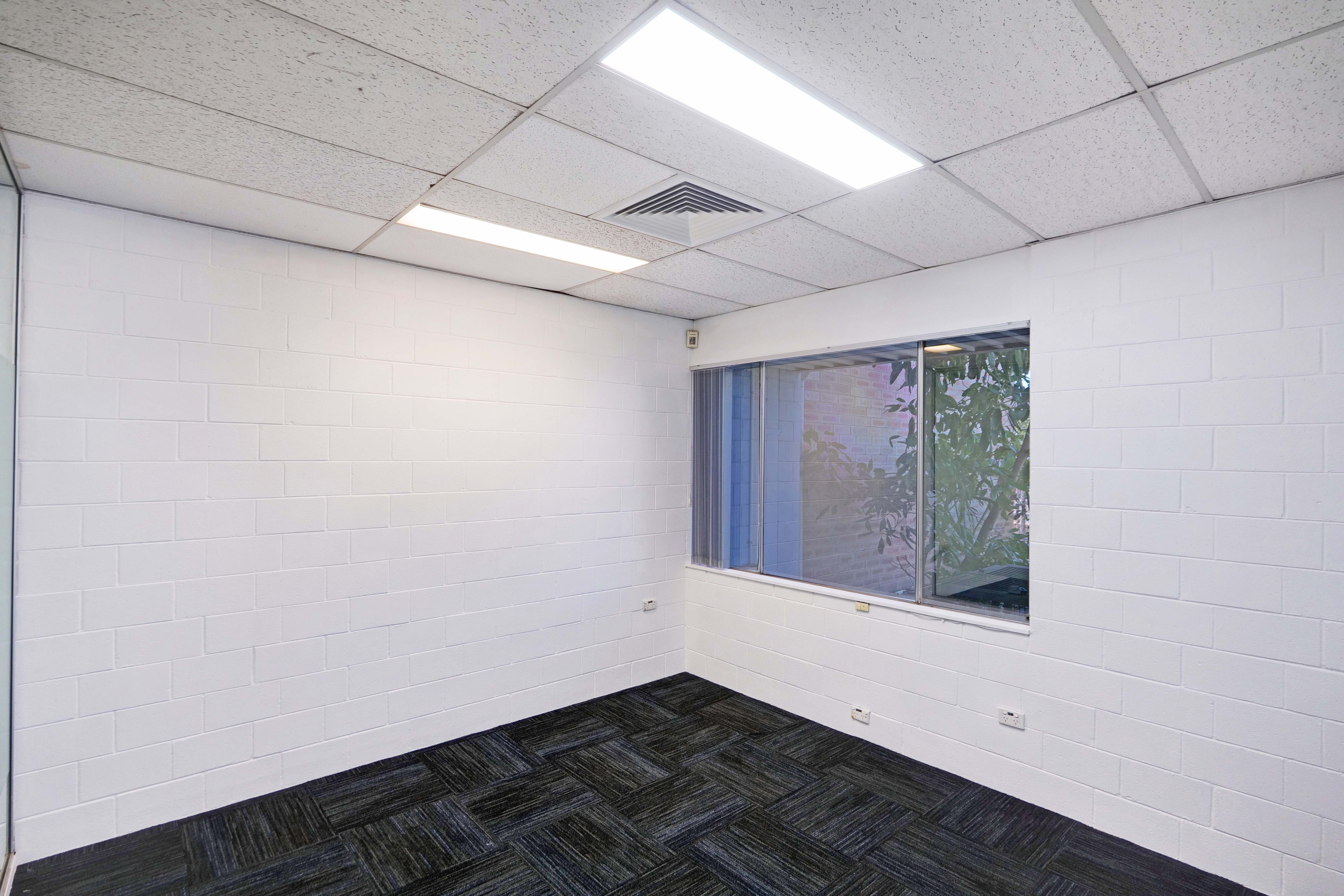 235 Bank Street,, Welshpool WA 6106