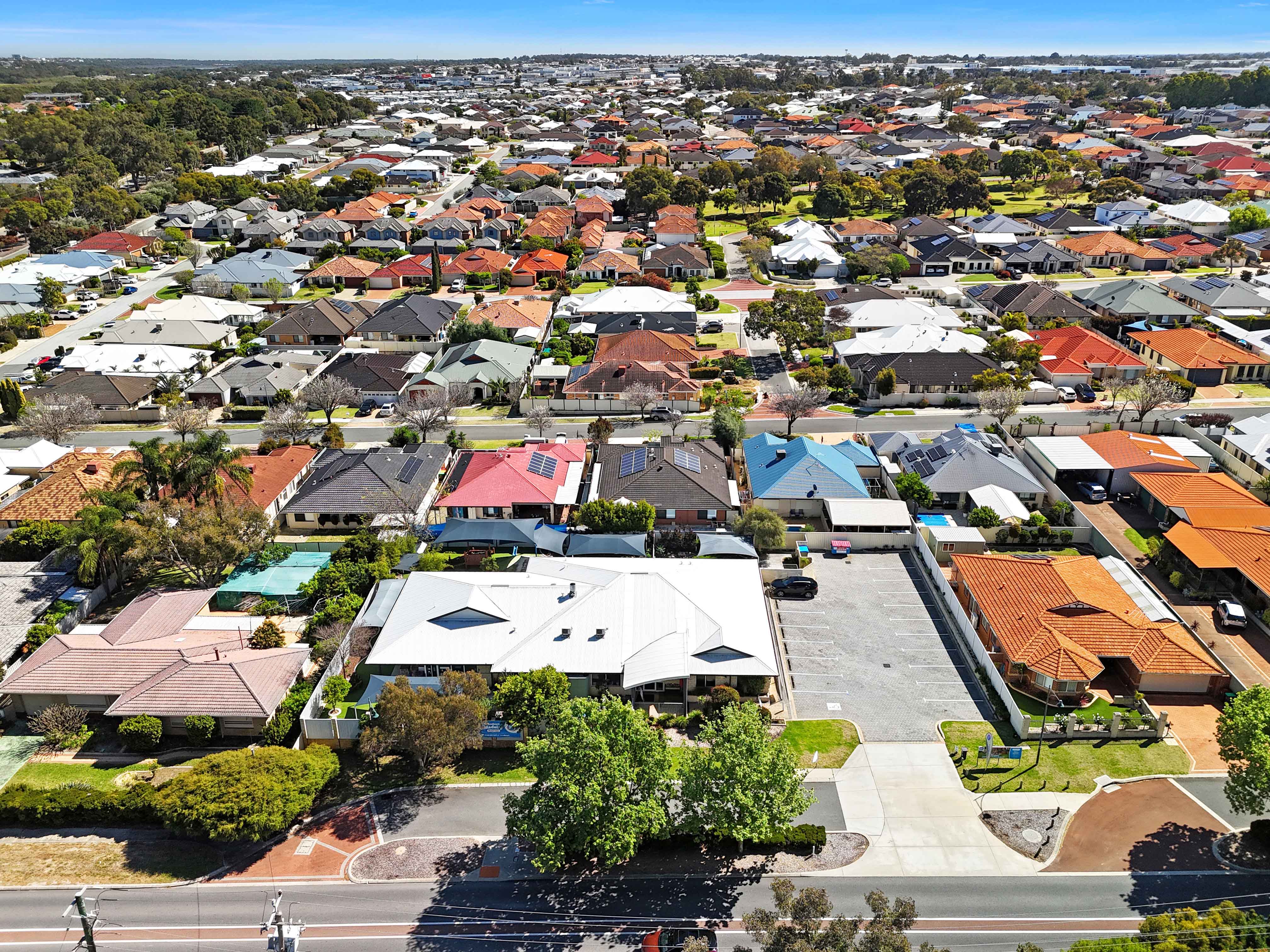 17 Kingsway, Madeley WA 6065