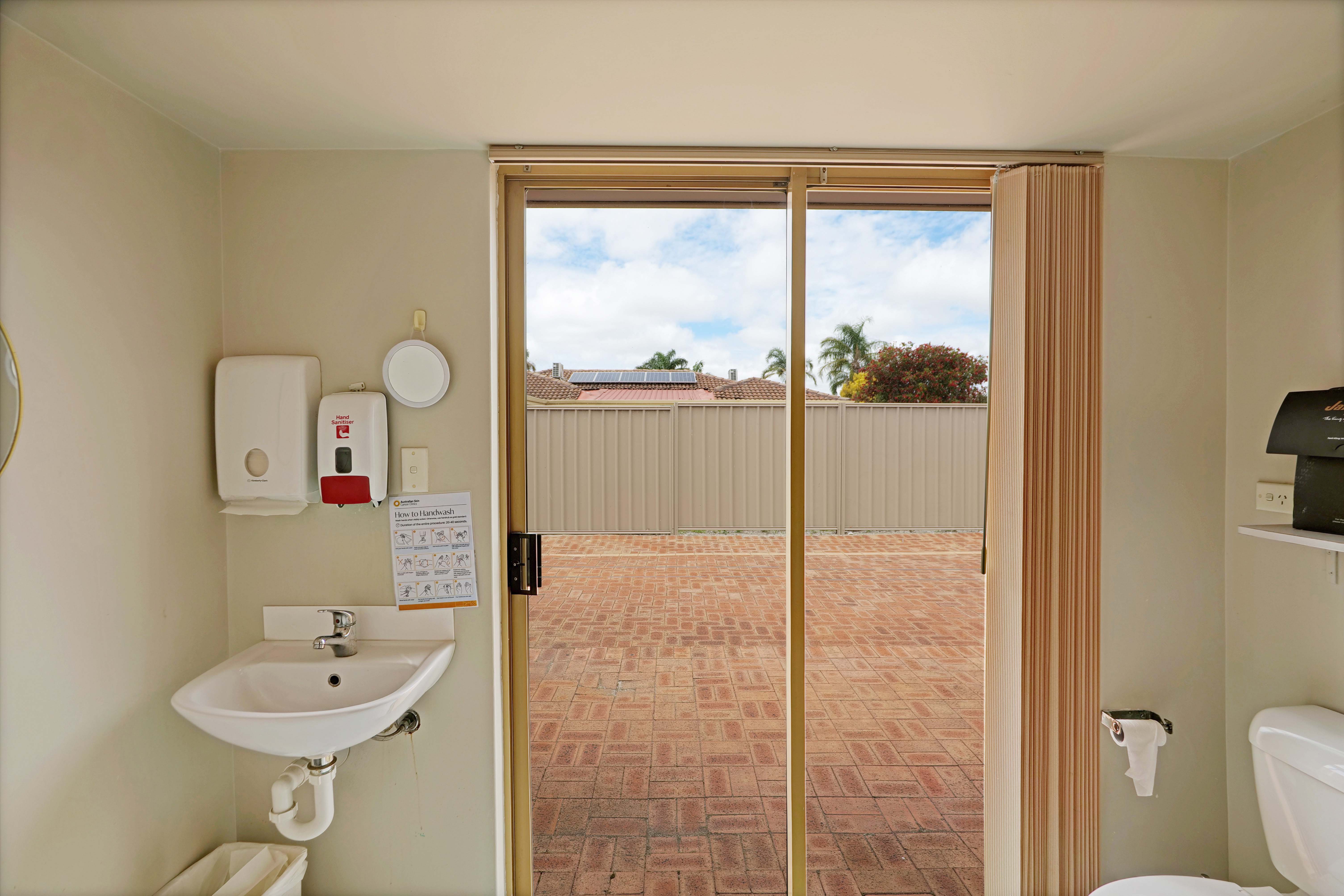 70 Farrington Road, Leeming WA 6149