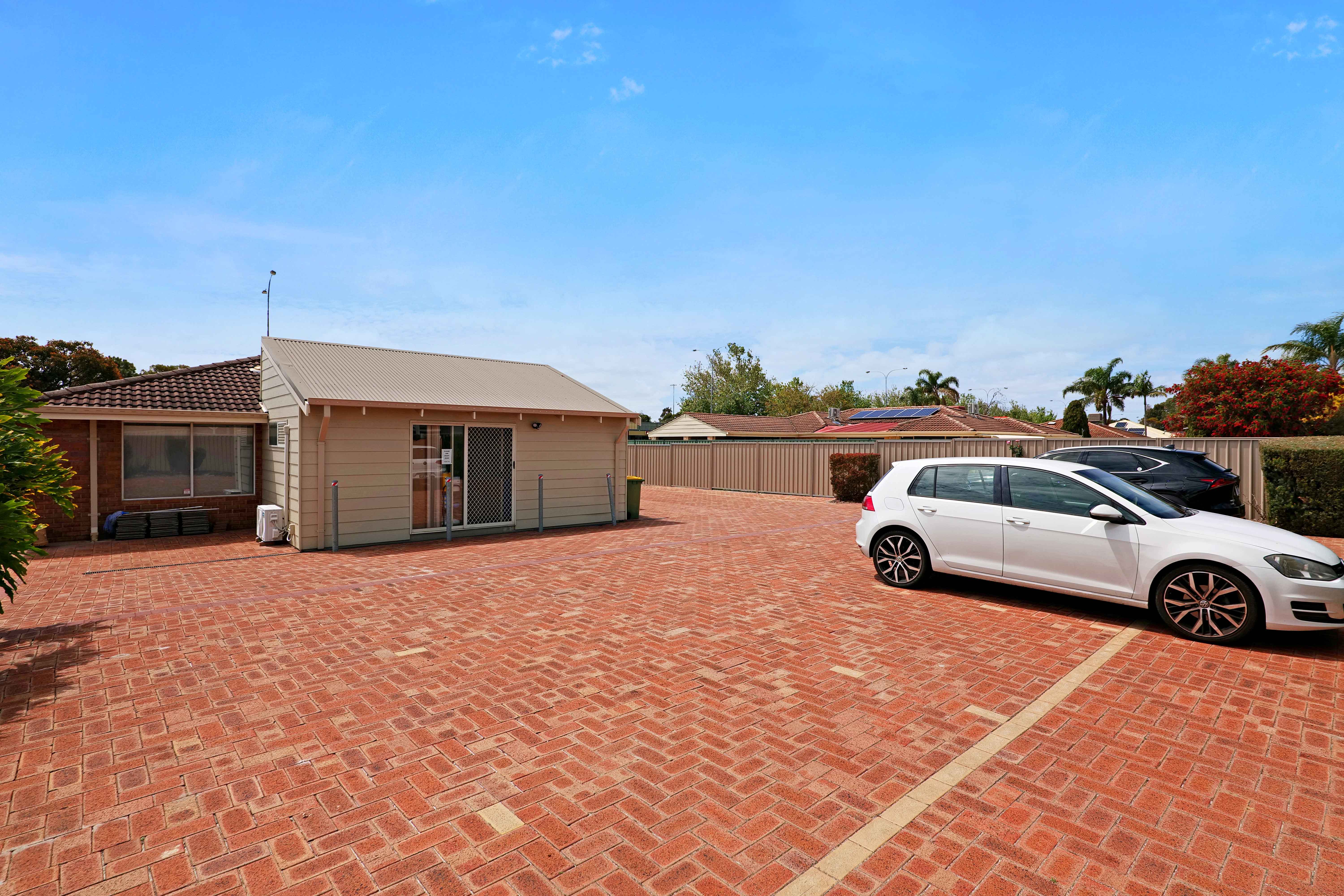 70 Farrington Road, Leeming WA 6149