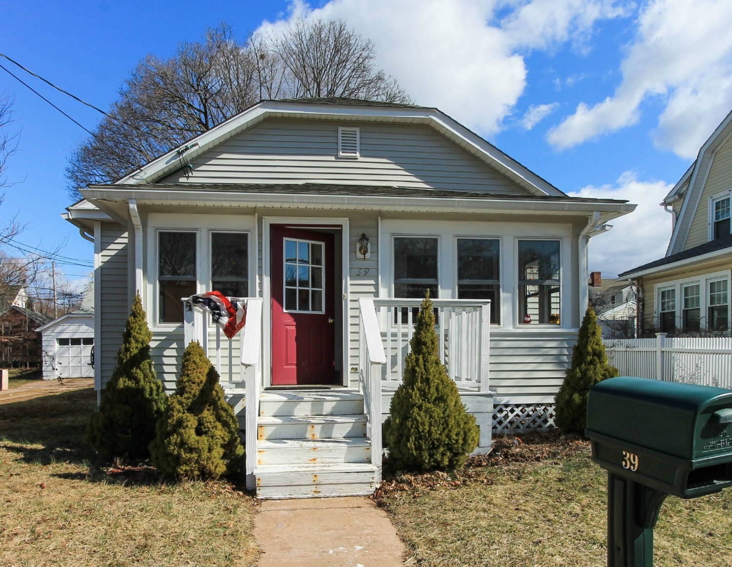 HOME FOR SALE 39 Tuttle Place, East Haven CT 06512