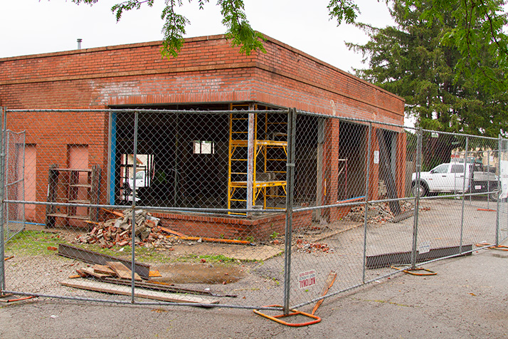 The former filling station and auto repair shop at 47th and Belinder is approved for a new Lulu's restaurant.