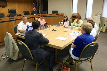Tom Valenti told the Mission City Council Wednesday that his Mission Gateway project was still a go. “Nothing is more important to me than the successful completion of this project,” Valenti told the council. Photo by Bill Nichols.