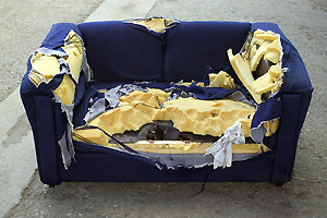 1330283264_couch.jpg