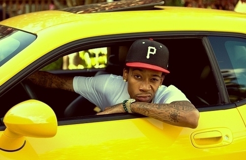1375420183_cap-car-singer-tattoo-wiz-khalifa-yellow-Favim.com-89634_large.jpg