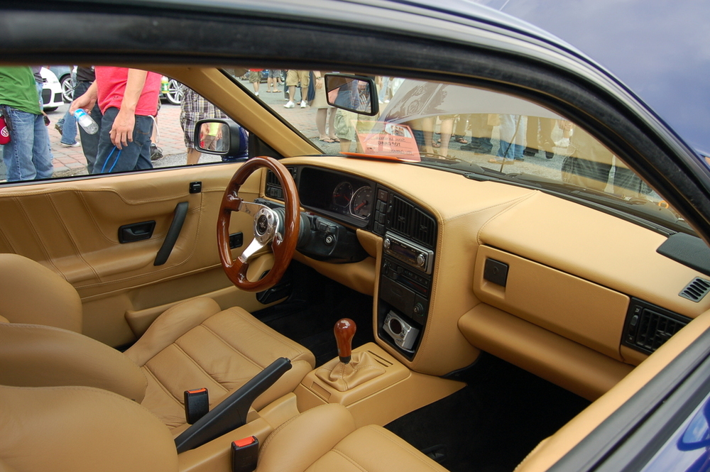 Peanut butter guts in the Daddy's Lambo by Yelawolf