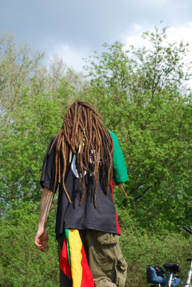 Write forever trying to keep it together like whites with