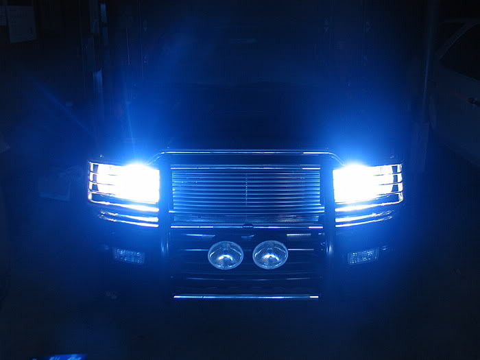 TruckHeadlights Glow in the dark, Light up, The darkest