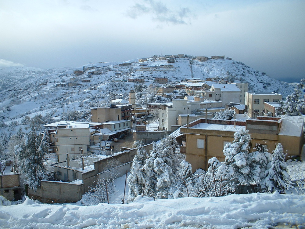 Originaire de Barbacha dans la petite Kabylie Dans la tete d'un jeune